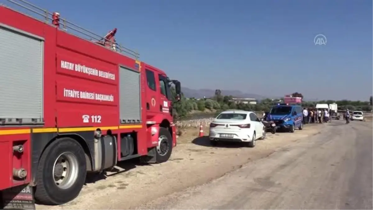 Serinlemek için çaya giren baba ve iki çocuğu boğuldu