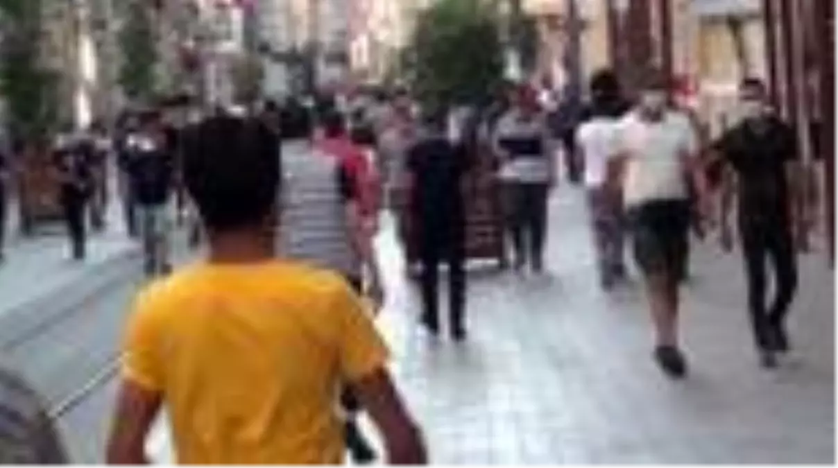 Vatandaşlar Taksim\'e akın etti