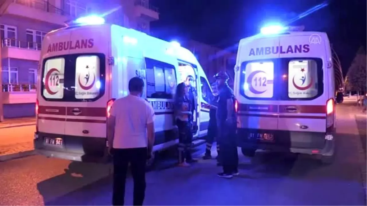 Düzce\'de hasta taşıyan ambulans kaza yaptı