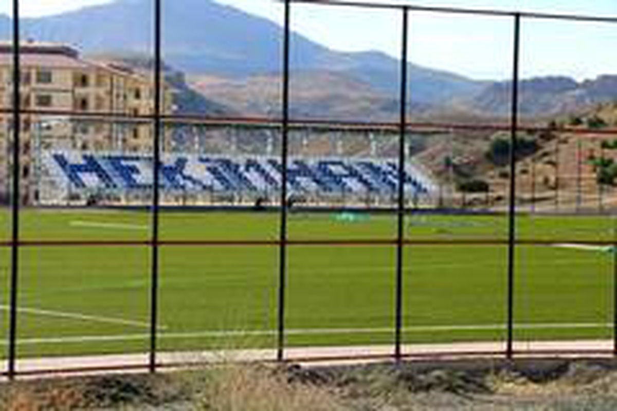 Hekimhan futbol sahası Ağustos\'ta tamamlanacak