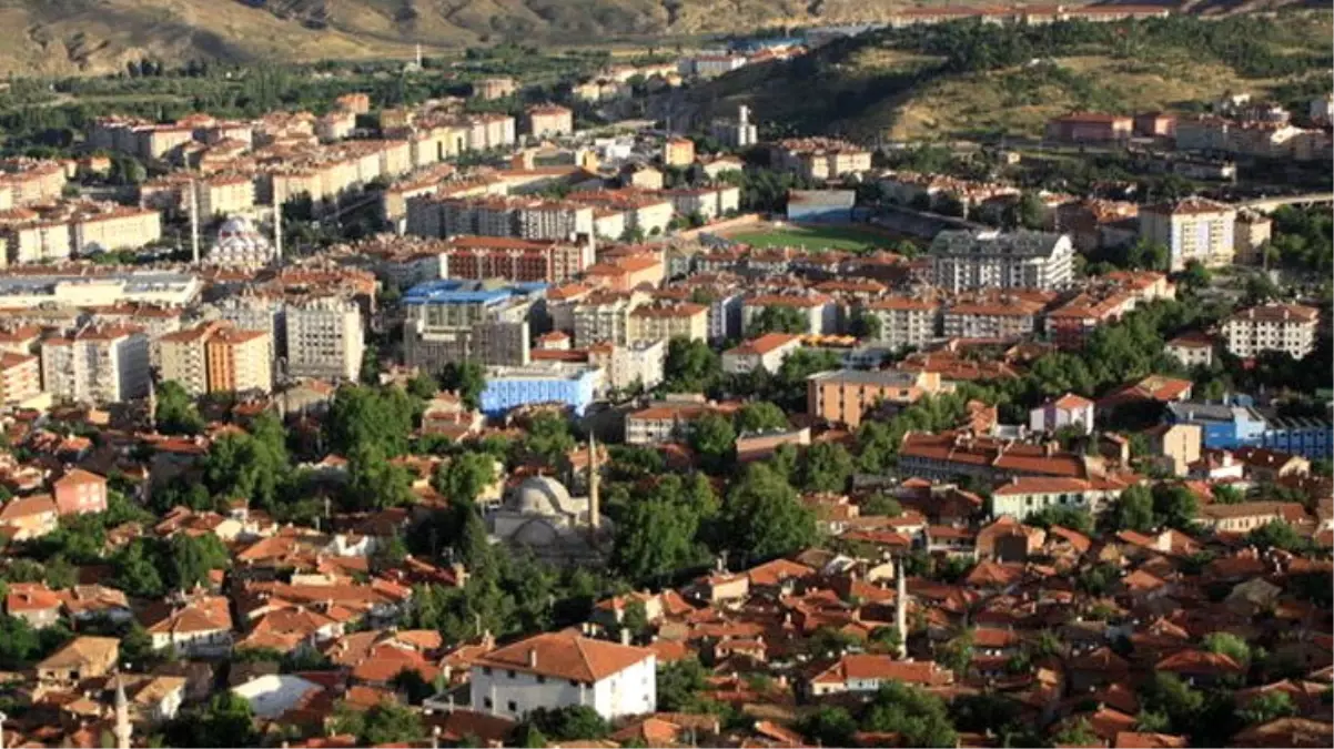 Koronavirüs tedbirleri kapsamında Niğde ve Çankırı\'da maske takma zorunluluğu getirildi