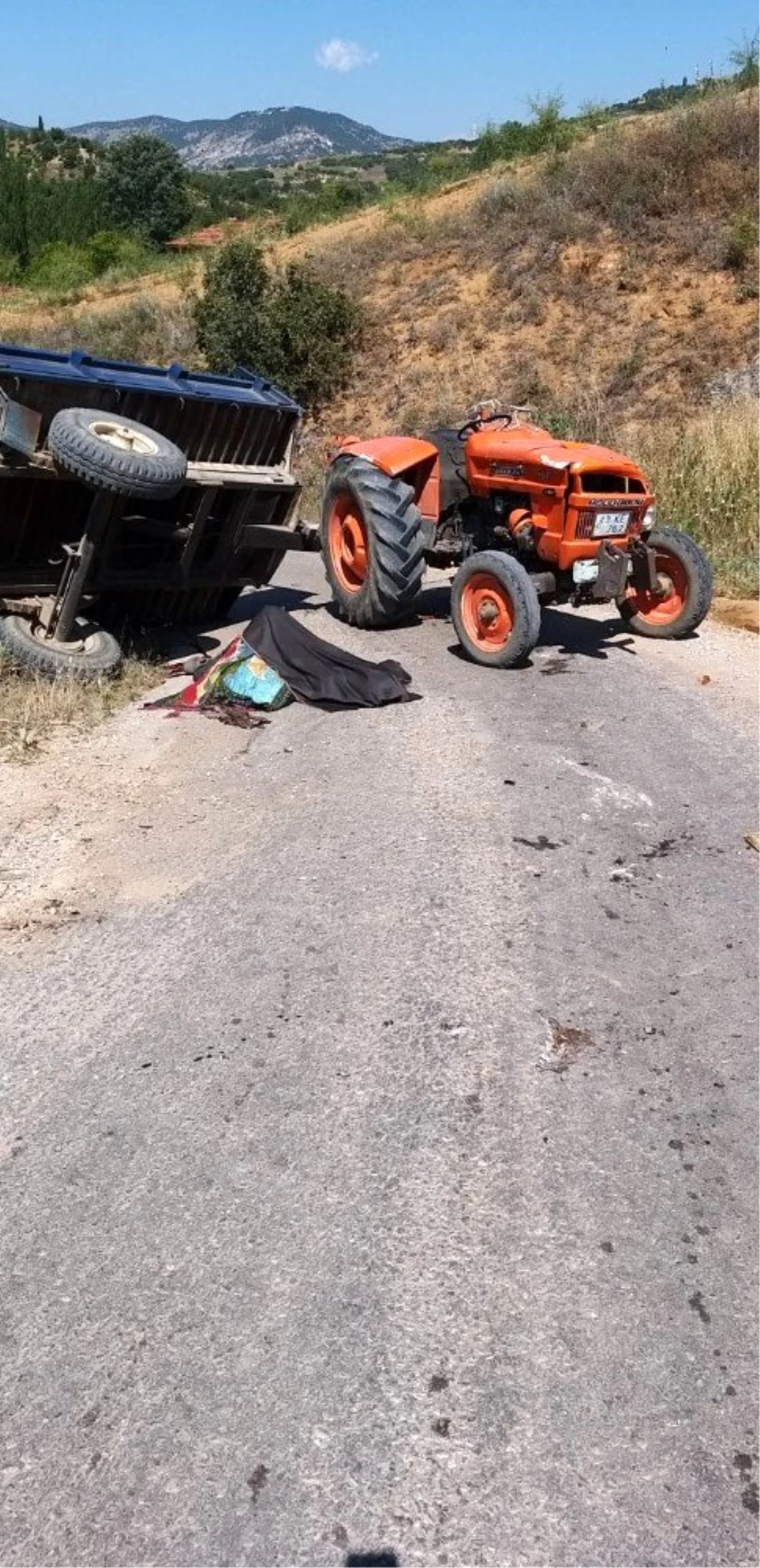Simav\'da trafik kazası: 2 ölü