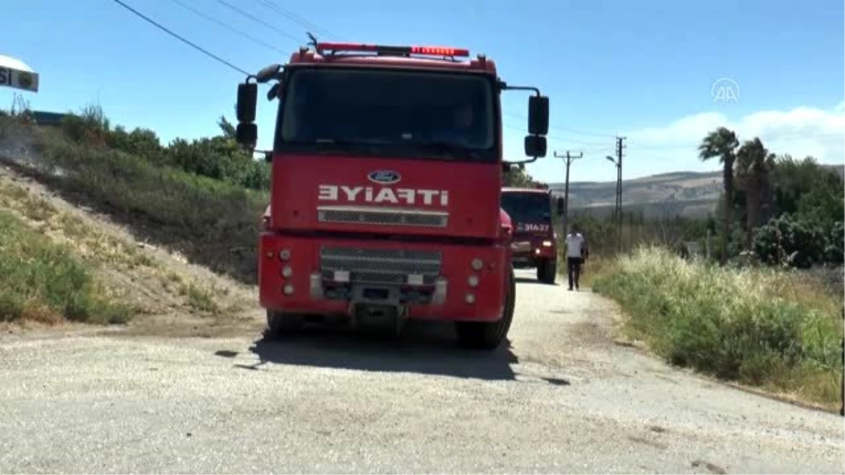 Hatay\'da bahçe ve samanlık yangını