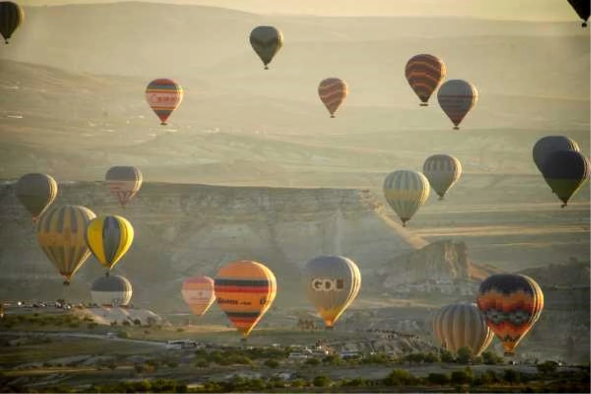 Kapadokya\'da sıcak hava balonu turları, 1 Ekim\'e ertelendi