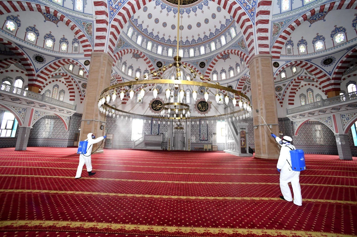 Konya Büyükşehir\'den camilere hijyen desteği