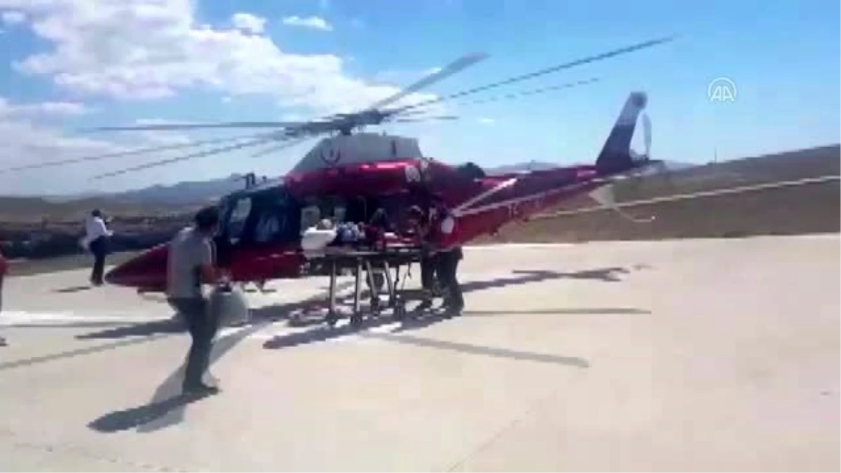 Ambulans helikopter, kalça eklemi kırılan kişi için havalandı