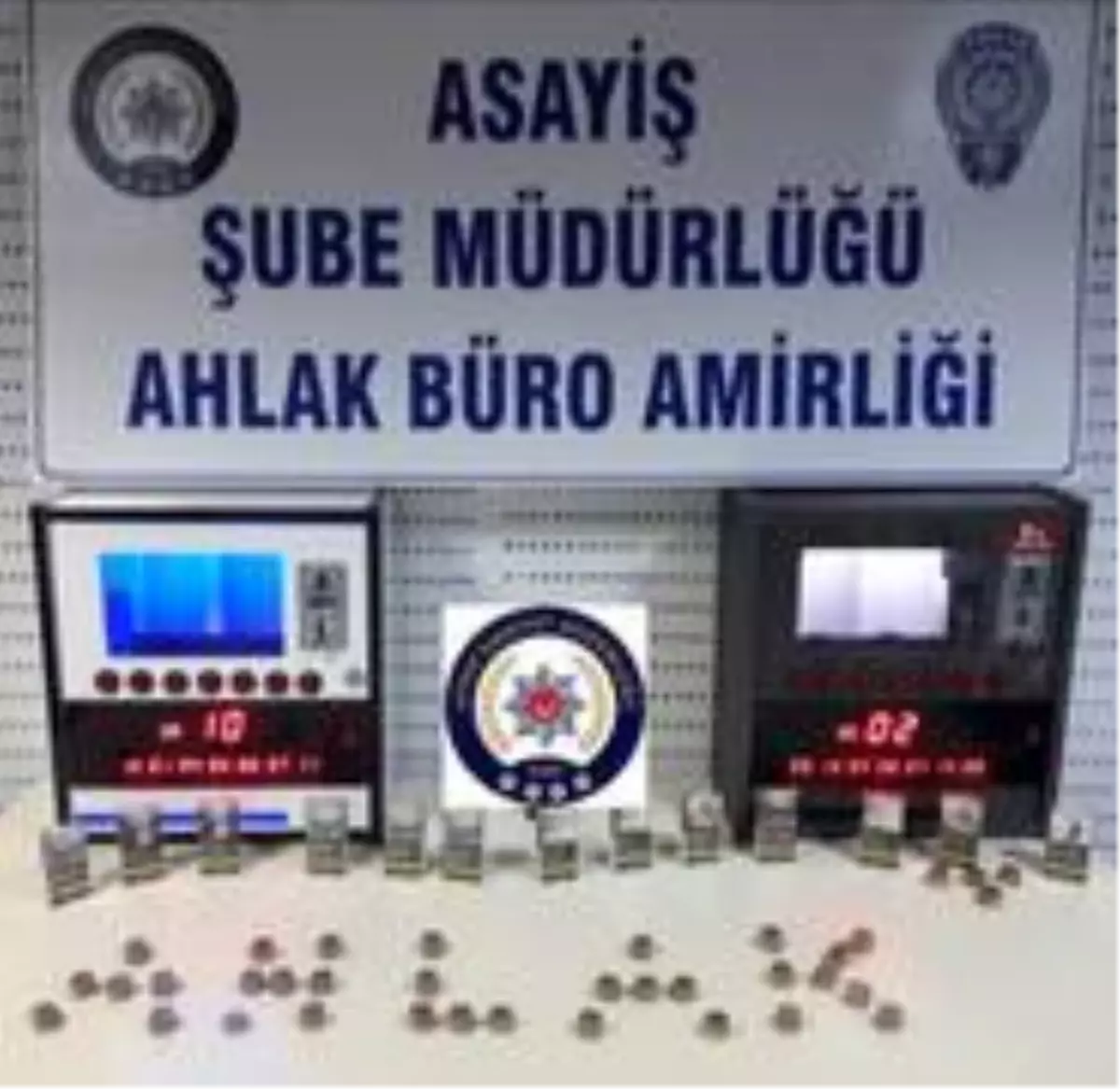 Son dakika haber | Aydın\'da polisten kıraathaneye kumar baskını