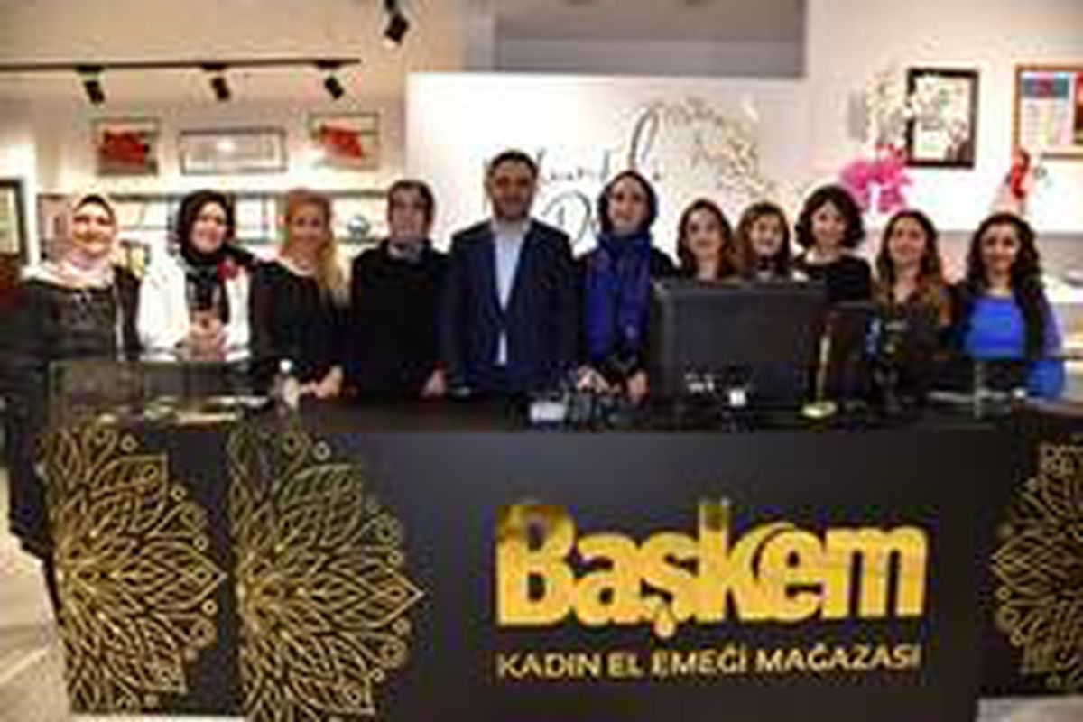 Başiskele\'de kadın emeği BAŞKEM\'de taçlanıyor