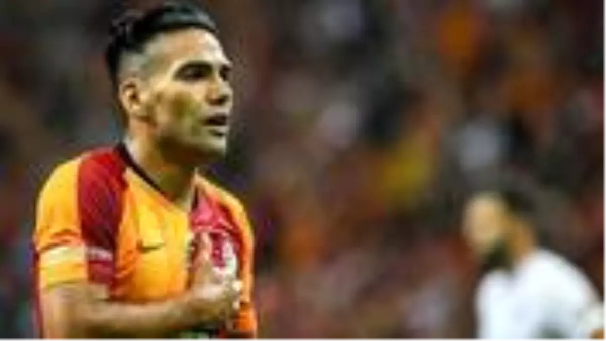 Dubai ekibi Al Wahda, Galatasaraylı Radamel Falcao ile görüşüyor