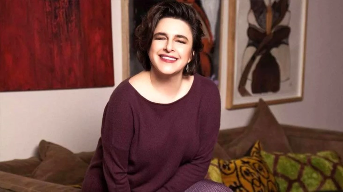 Esra Dermancıoğlu\'nun sürpriz sonlu dans videosu izleyenleri kahkahaya boğdu