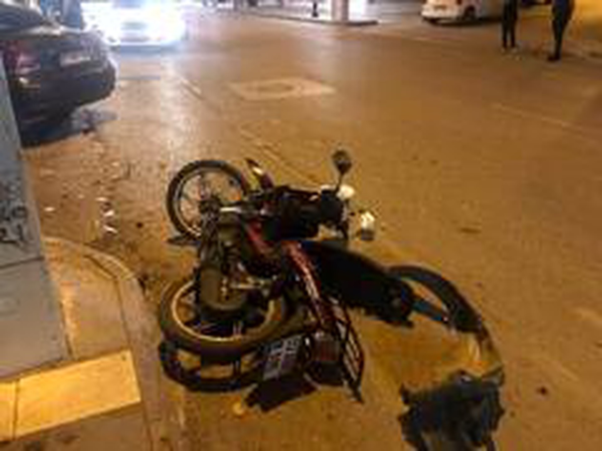 Otomobil ile motosiklet çarpıştı: 2 yaralı