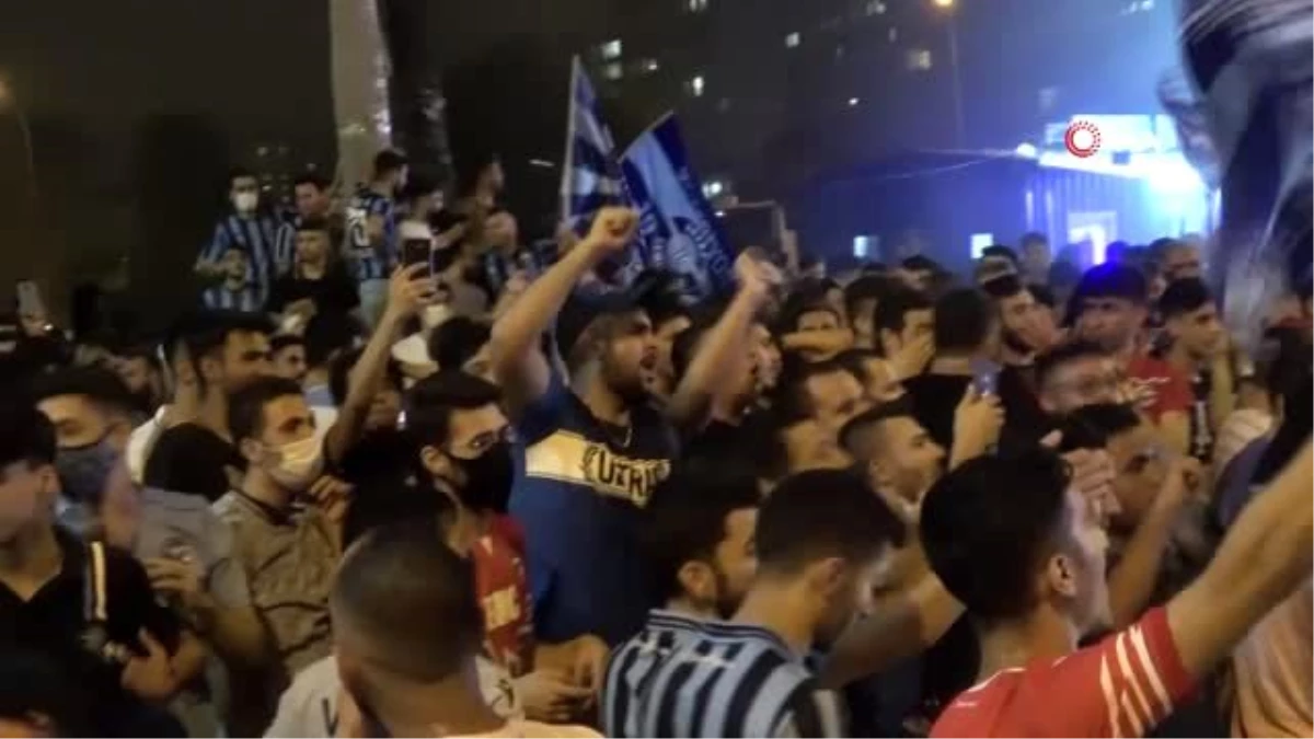Adana Demirspor ikinciliğe yükseldi, taraftarlar sokağa dökülüp kutlama yaptı