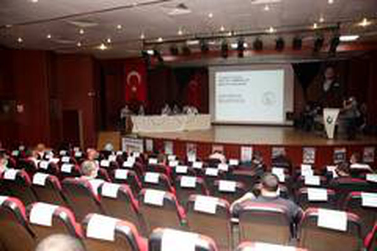 Çayırova Belediyesi meclisinde komisyon üyeleri seçildi