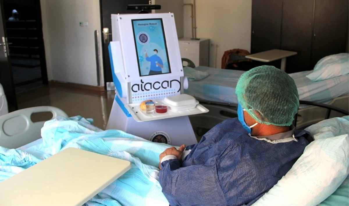 Covid hastalarının yeni bakıcısı robot hemşire \'Atacan\'