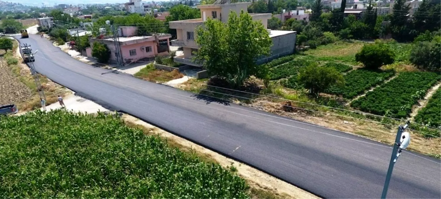 Hatay\'da altyapısı tamamlanan bölgeler asfalt yola kavuşuyor