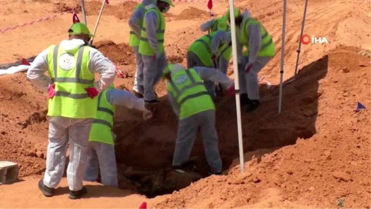 Libya\'da bulunan toplu mezarlardaki kazı çalışmaları sürüyor
