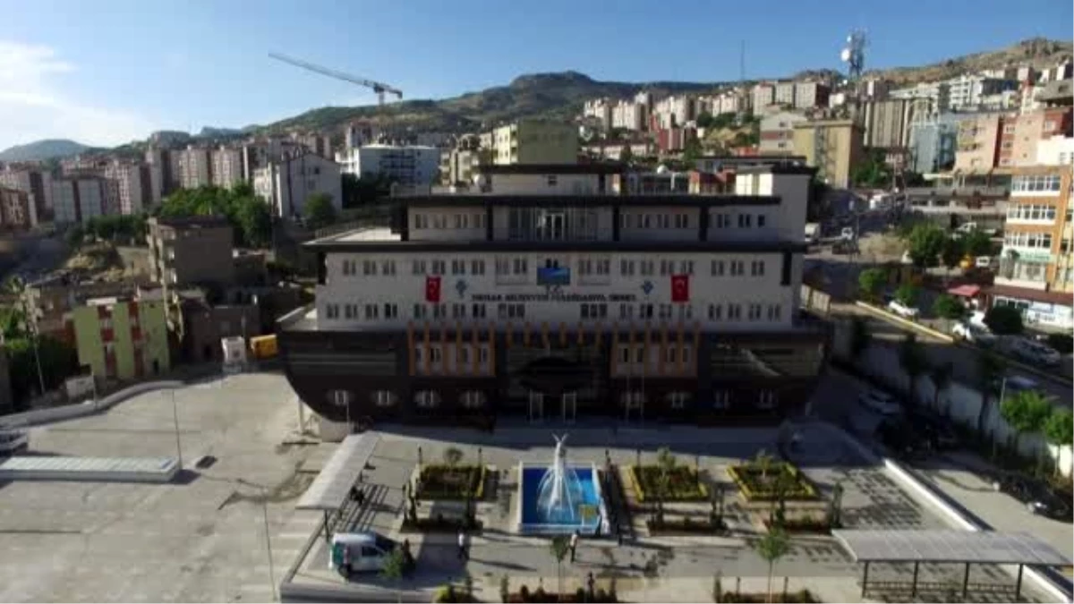 "Nuh\'un Gemisi" görünümlü Şırnak Belediye hizmet binası açıldı