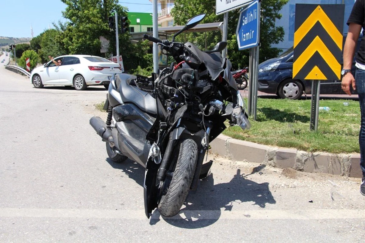 Otomobil ile motosiklet çarpıştı: 1 yaralı