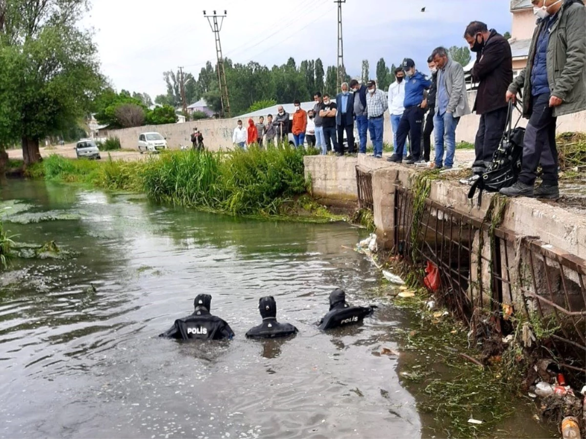 Su altı arama kurtarma polisleri Melek\'i her yerde arıyor