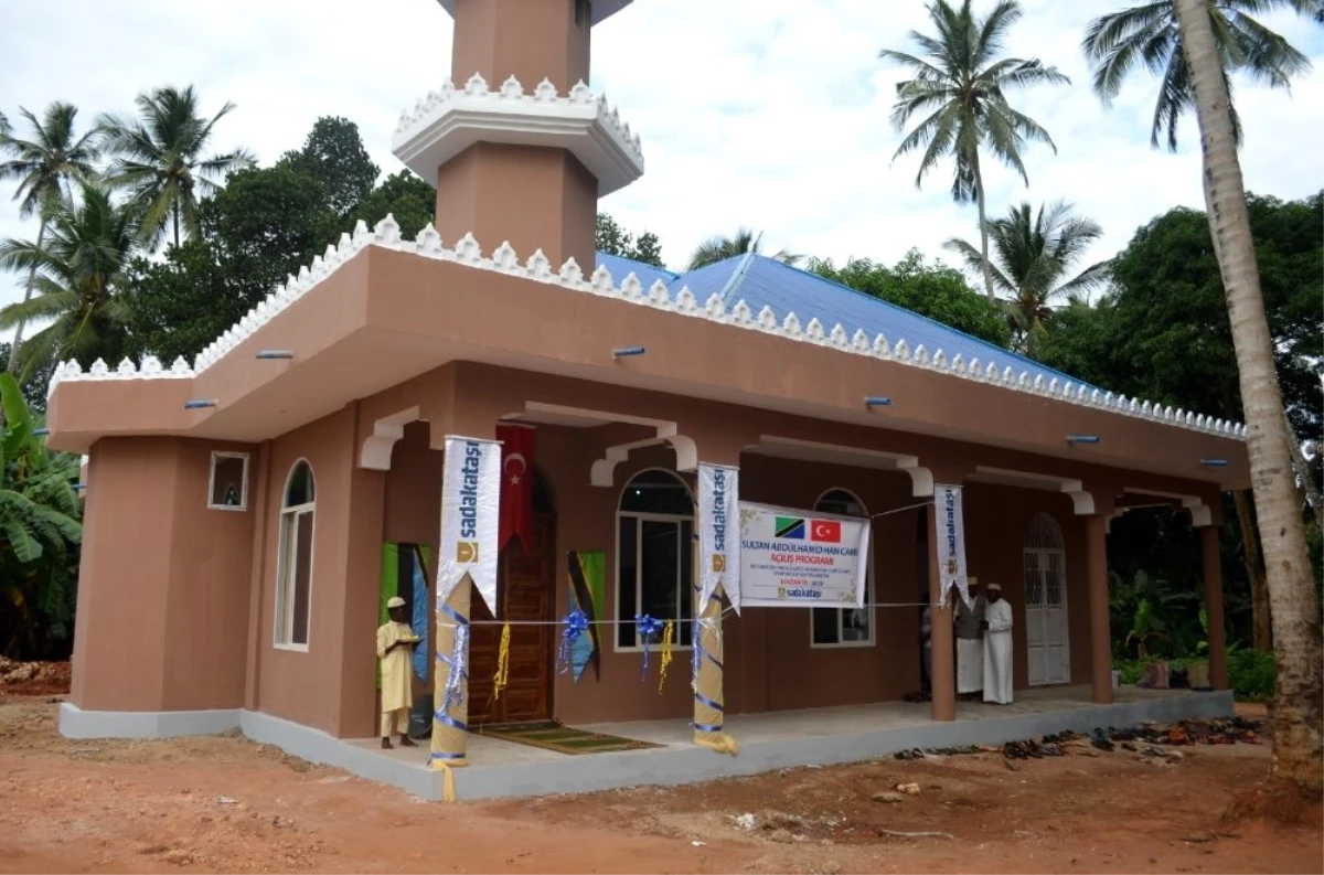 Tanzanya\'da Sultan Abdülhamit Han Camii ibadete açıldı