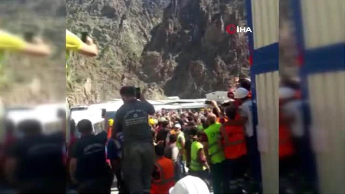 Türkiye\'nin en yüksek barajında "Korona" molası