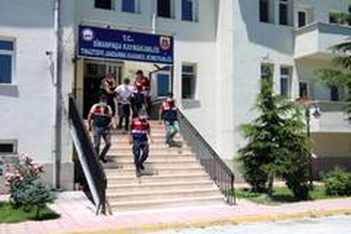 Afyonkarahisar\'da 12 hırsızlık olayı 2 aylık çalışma sonucu aydınlatıldı