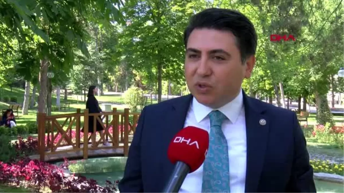 ANKARA Doç. Dr. Bayraktar\'dan sosyal medya düzenlemesine destek: Bu alanda çalışma yapılmalı