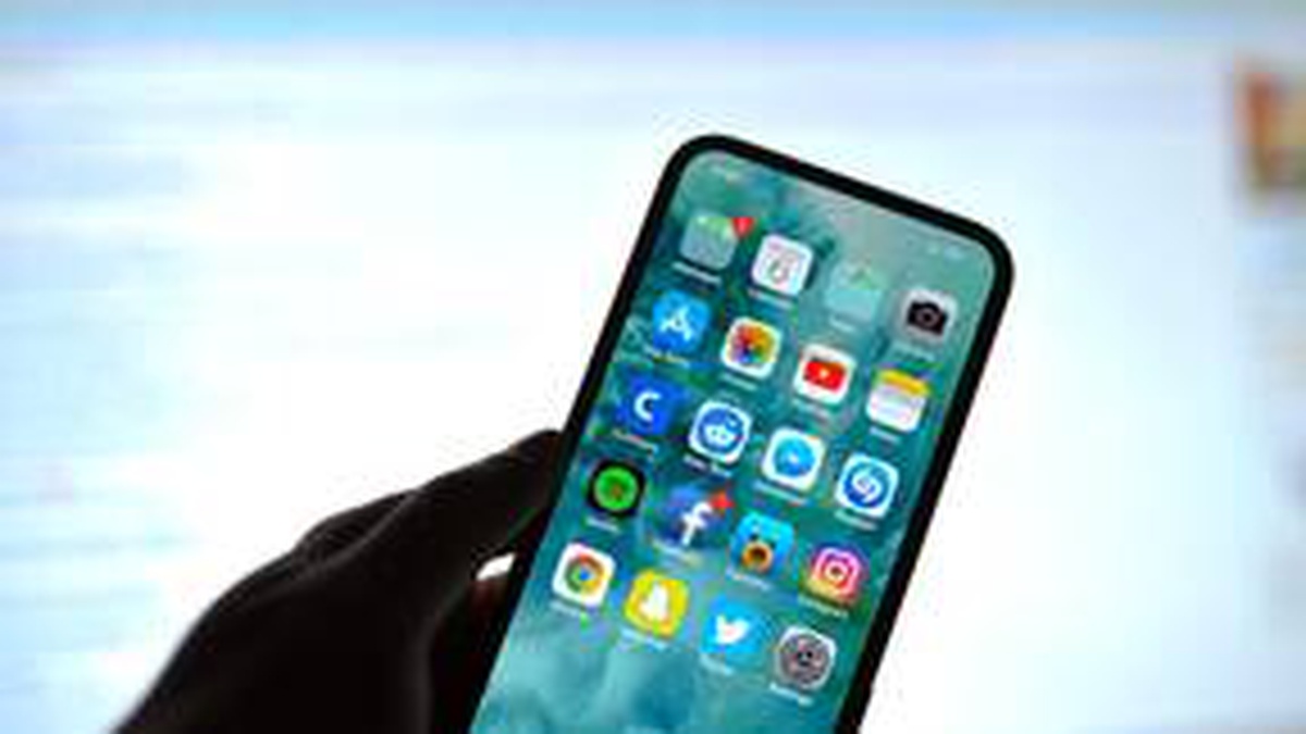 Çentiksiz iPhone Bekleyenler İçin Umutlandıran Gelişme
