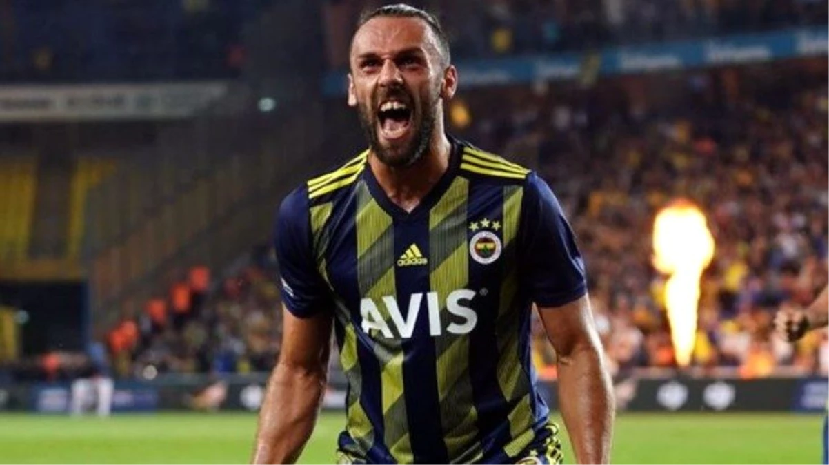 Fenerbahçeli Vedat Muriqi\'nin menajeri: Vedat\'a İngiltere ve İtalya\'dan resmi teklifler var