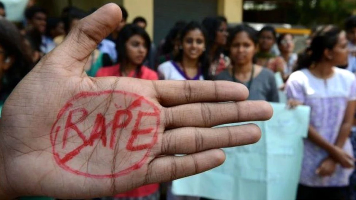 Hindistan\'da tecavüz mağdurunu sorgulayan hakime öfkeli tepkiler