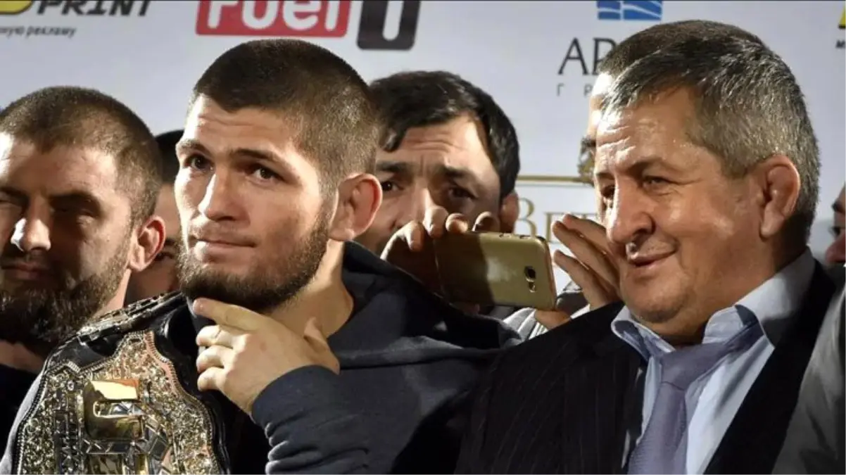 Khabib Nurmagomedov\'un babası Adbulmanap Nurmagomedov, koronavirüsten hayatını kaybetti