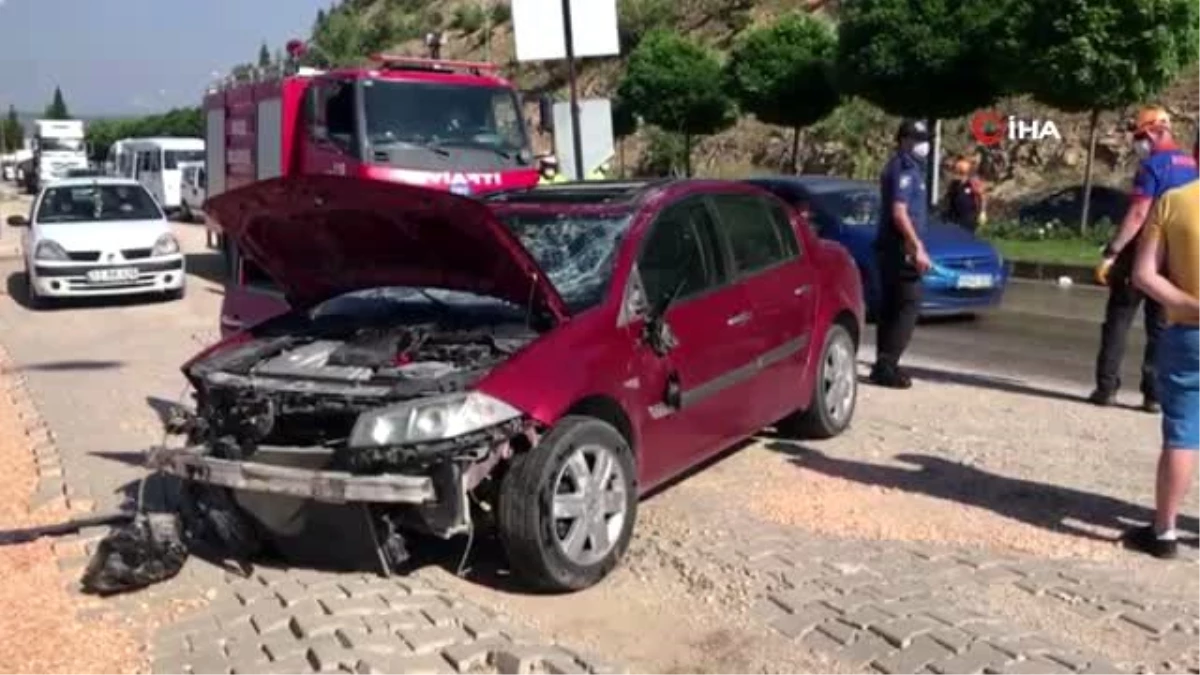 Son dakika haberleri | Kontrolden çıkan otomobil takla attı: 2 yaralı