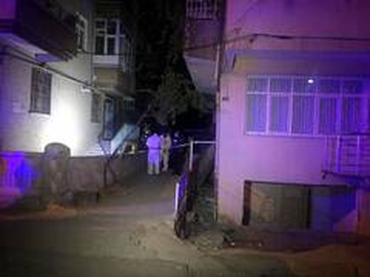 Tüfeği denerken kendini vurmuş