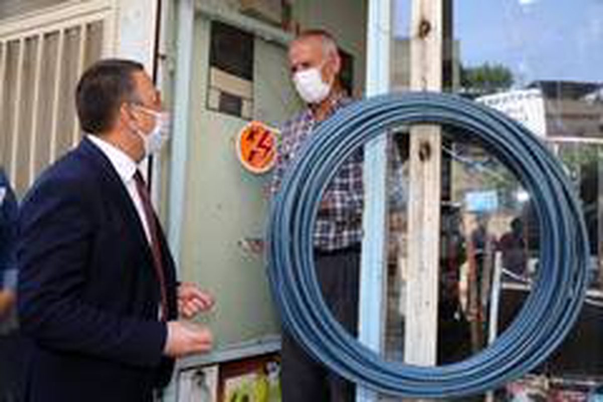 Vali Hacıbektaşoğlu esnaf ve vatandaşları ziyaret etti