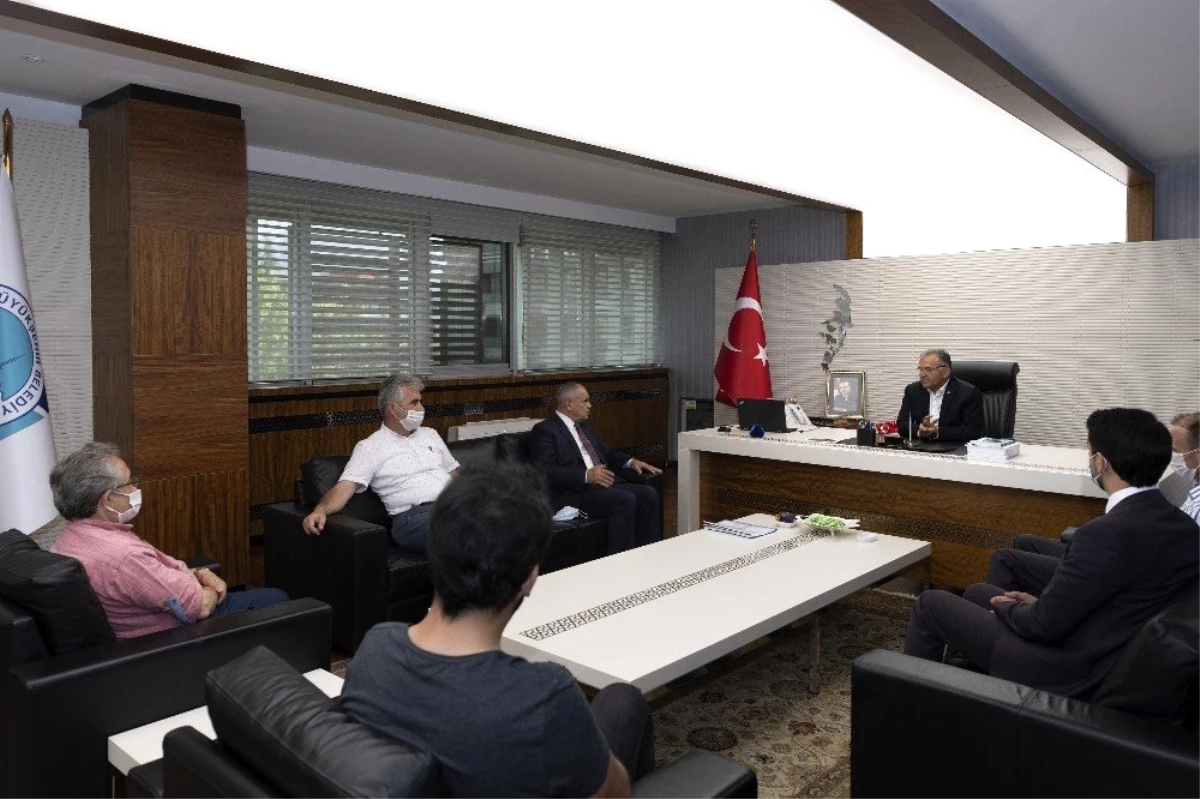 Başkan Büyükkılıç, Yahyalı Kaymakamı ve Belediye Başkanı ile birlikte Yahyalı Meclis Üyelerini...