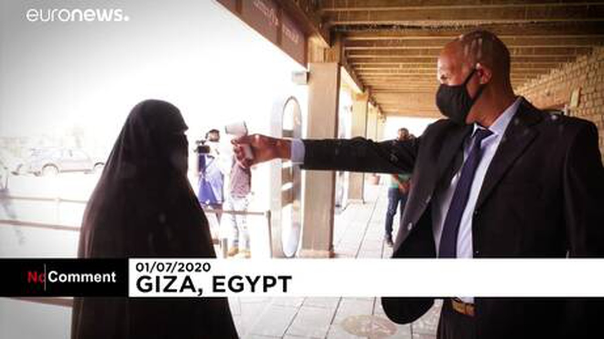 Mısır\'ın Giza Piramitleri, Covid-19 salgınında 3 ay kapalı kaldıktan sonra yeniden ziyarete açıldı