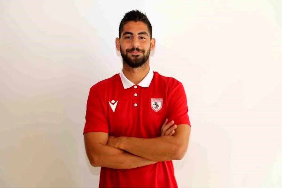 Samsunspor 4 isimle yollarını ayırdı