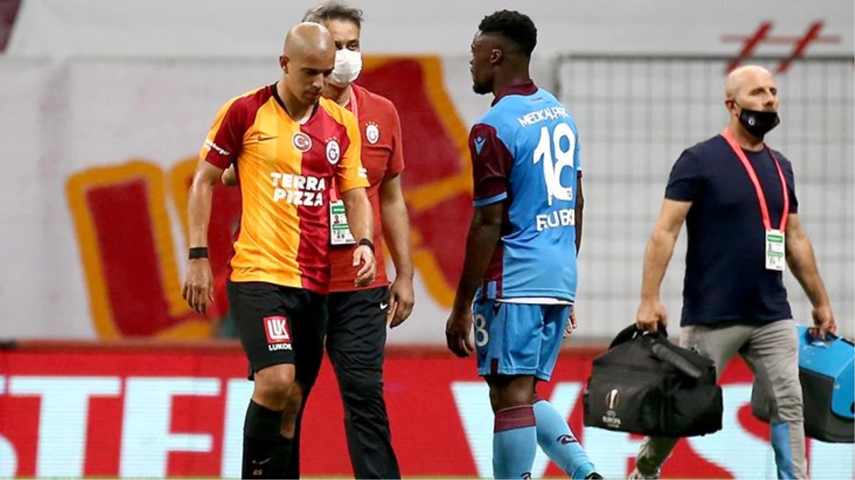 Feghouli\'nin Trabzonspor maçında kırmızı kart görmesi, Galatasaray taraftarının tepkisini çekti