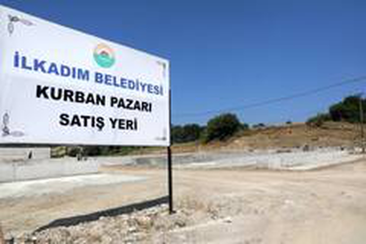 İlkadım\'da hijyenik modern kurban pazar yeri hazırlıkları devam ediyor