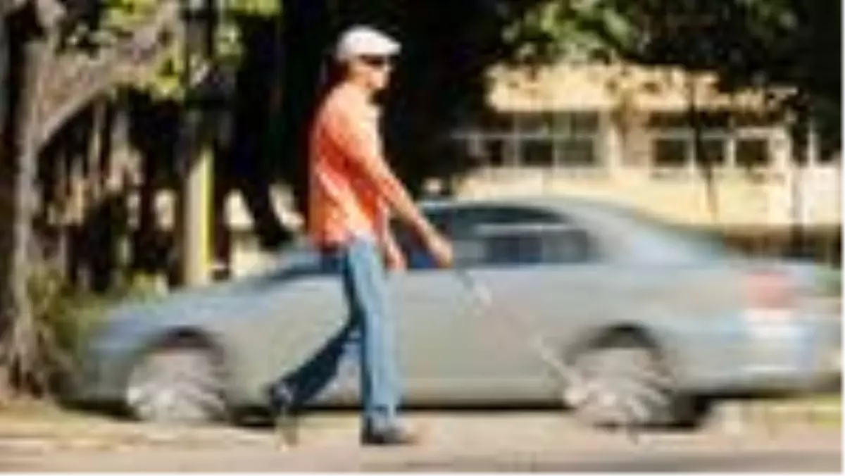 Kör bir şoför sizi sollayıp geçse...