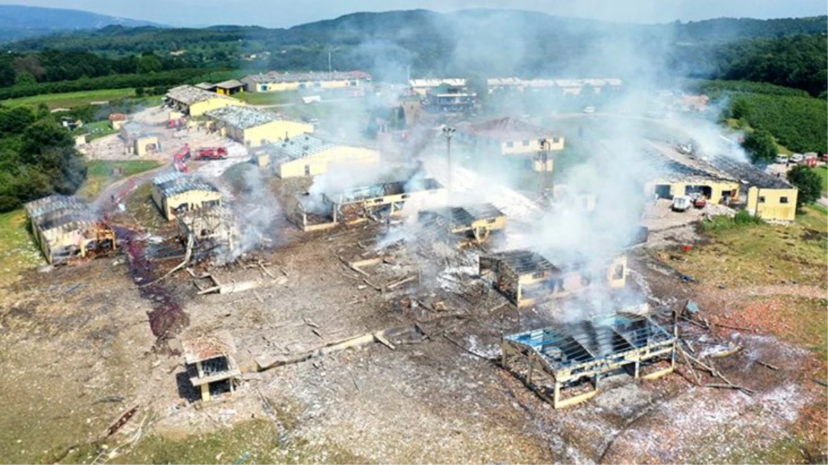 Sakarya\'da havai fişek fabrikasındaki patlamaya ilişkin bir kişi daha gözaltına alındı