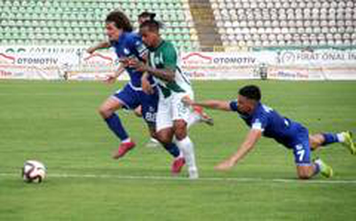TFF 1. Lig: Giresunspor: 0 BB Erzurumspor: 2 (İlk yarı sonucu)