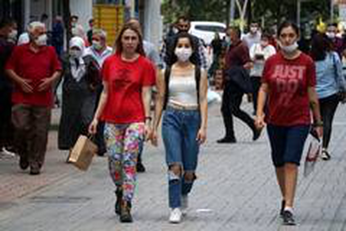 Bolu\'da, maske takmayan 458 kişiye 412 bin lira para cezası