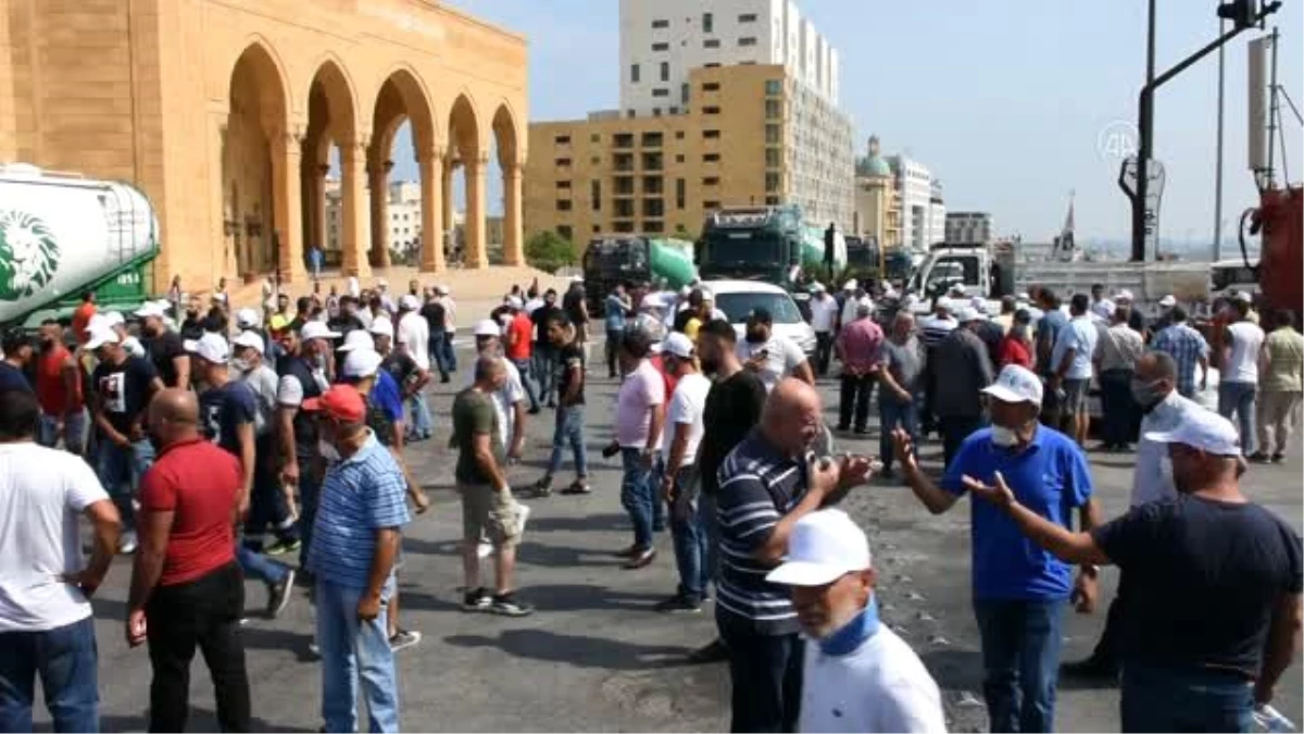 Lübnan\'da "işsizlik ve elektrik kesintileri" protesto edildi