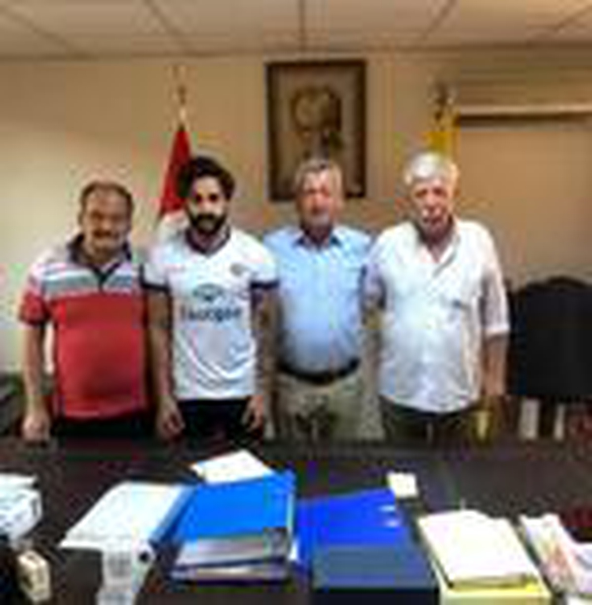 Menemenspor\'a taze kan