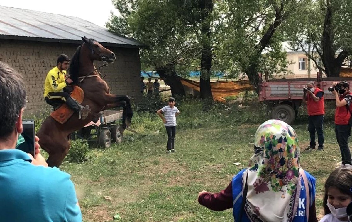 TDED Erzurum\'dan "Türkün Kanadı At" programı
