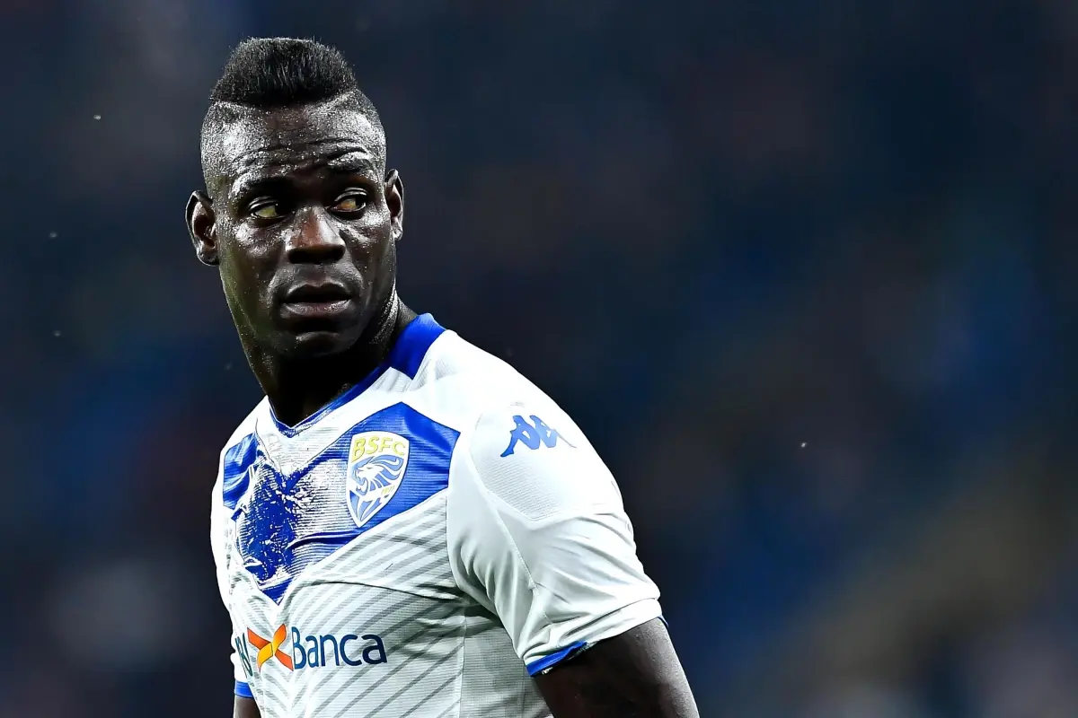 Balotelli\'nin menajeri, transfer için Al Sharjah ile görüşüyor