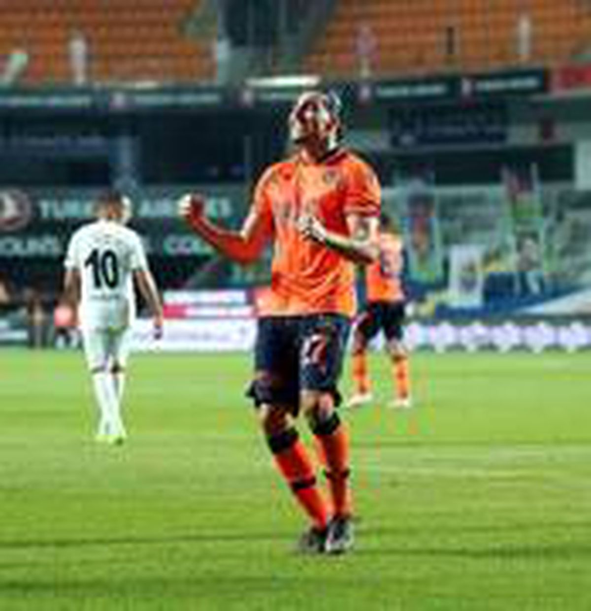 Crivelli ve Visca 11 gole ulaştı