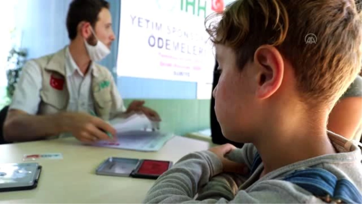 İHH Suriye\'de yetim ve öksüzlere yardımlarını sürdürüyor