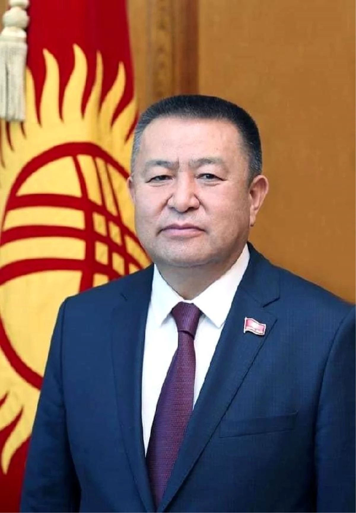 Koronavirüsten hayatını kaybeden Kırgızistan eski Meclis Başkanı\'nın son sözleri yürek burktu